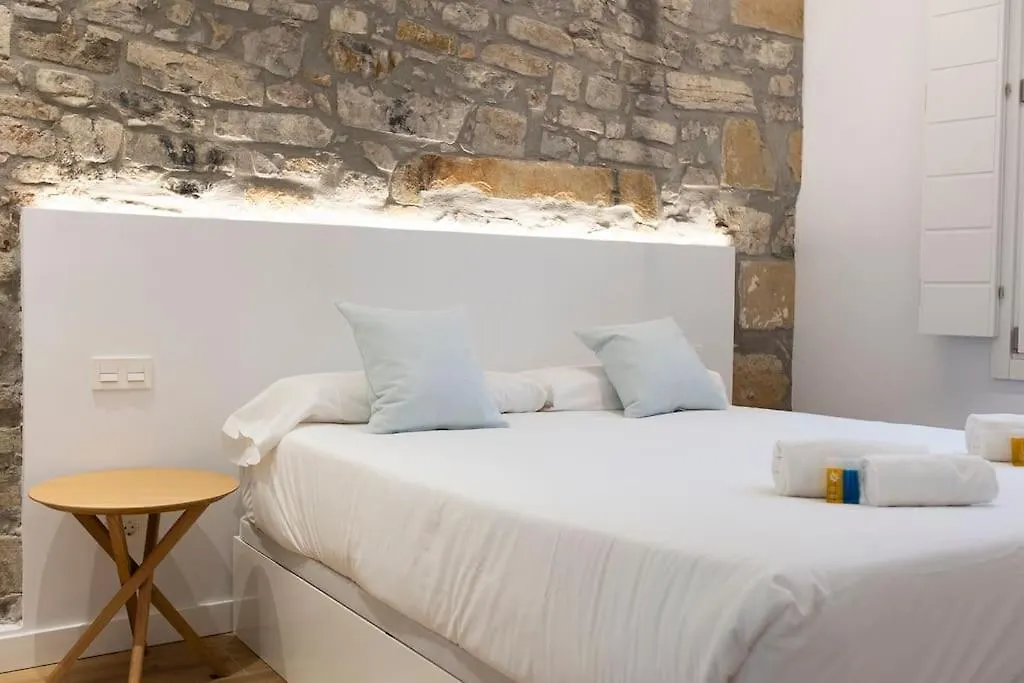Alde-Zahar. Basquenjoy Apartment Hondarribia 0*,  Spain