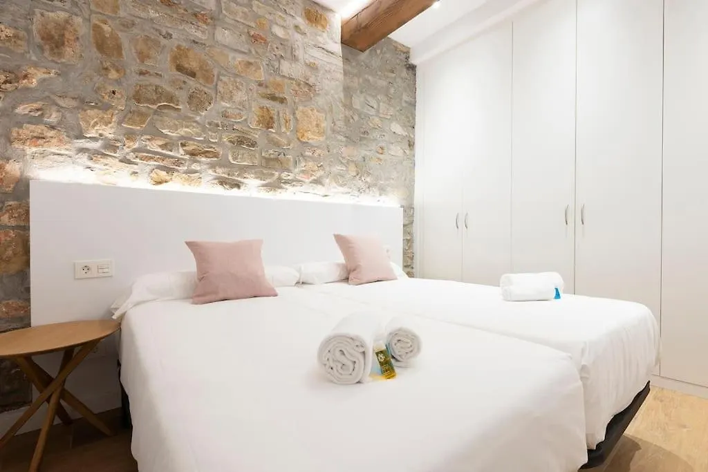 Alde-Zahar. Basquenjoy Apartment Hondarribia